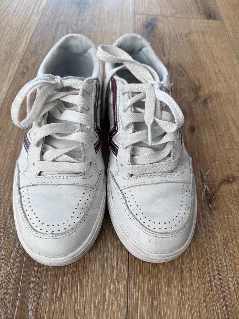 Vans White Sneakers with Iridescent Side Stripe